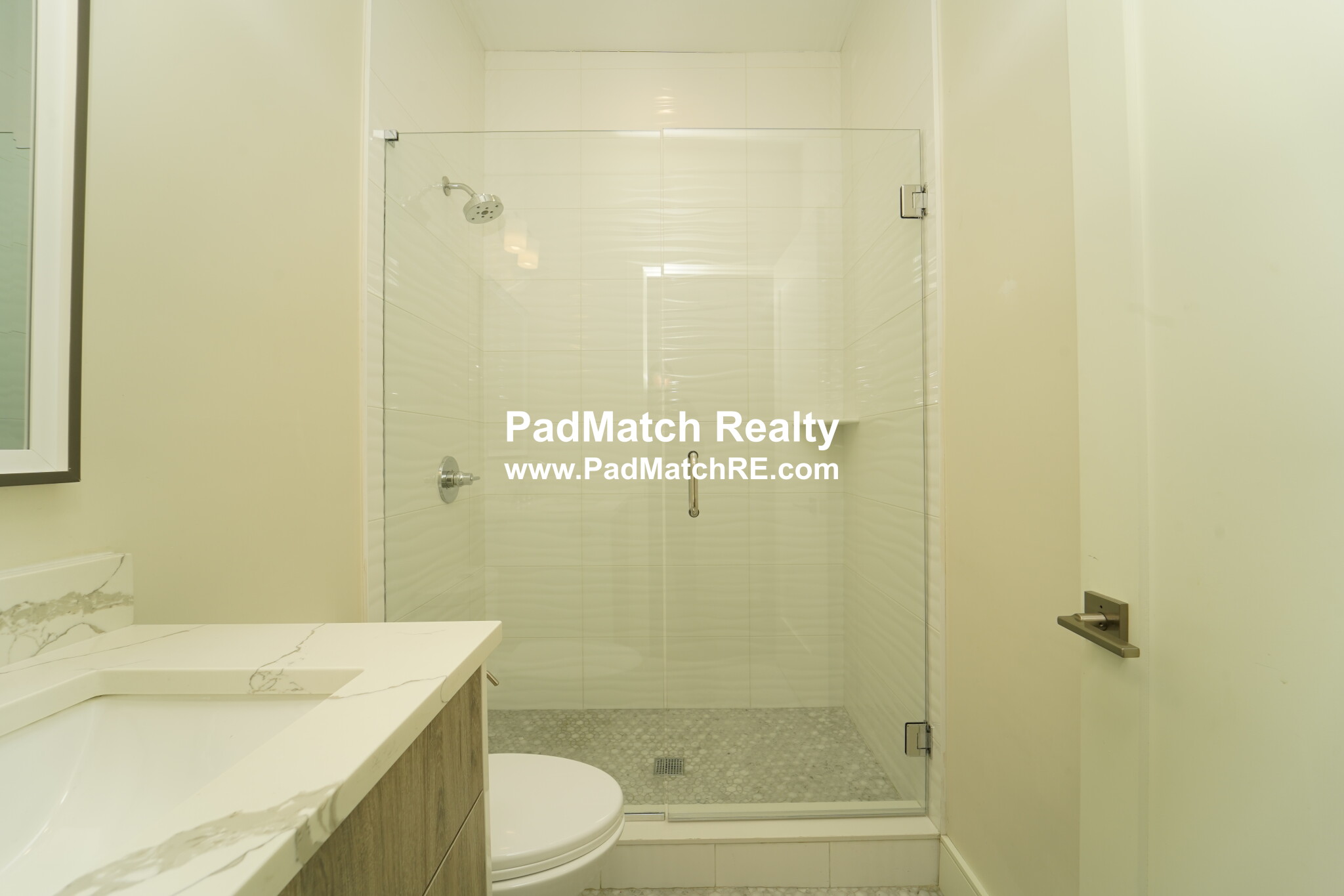 64 Chelsea St, East Boston