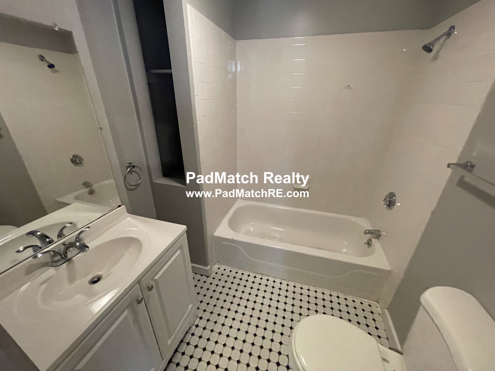 11 Sunset St, Mission Hill