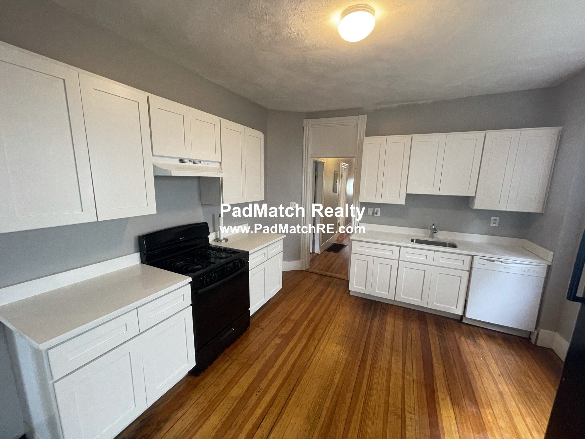 11 Sunset St, Mission Hill