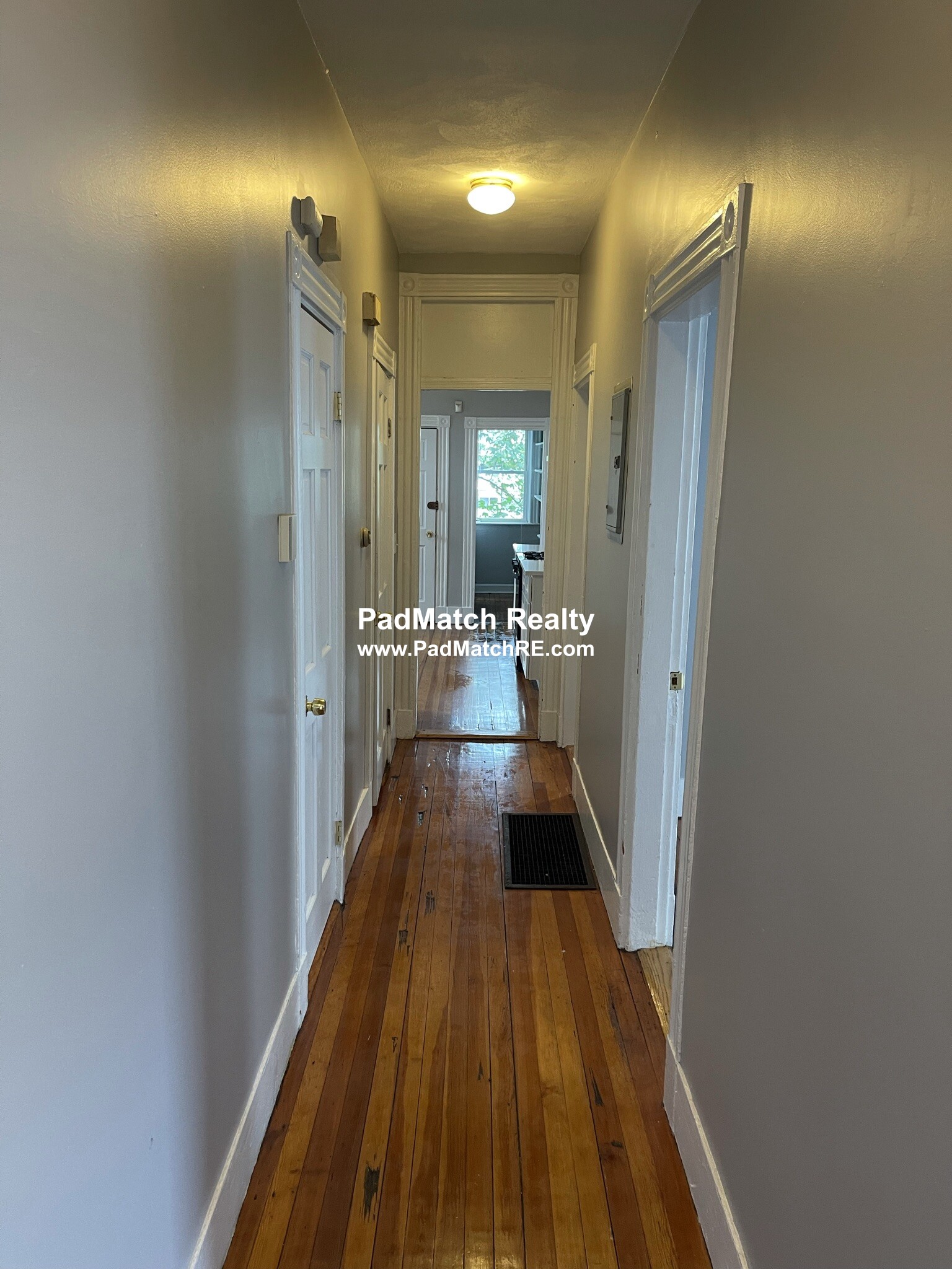 11 Sunset St, Mission Hill