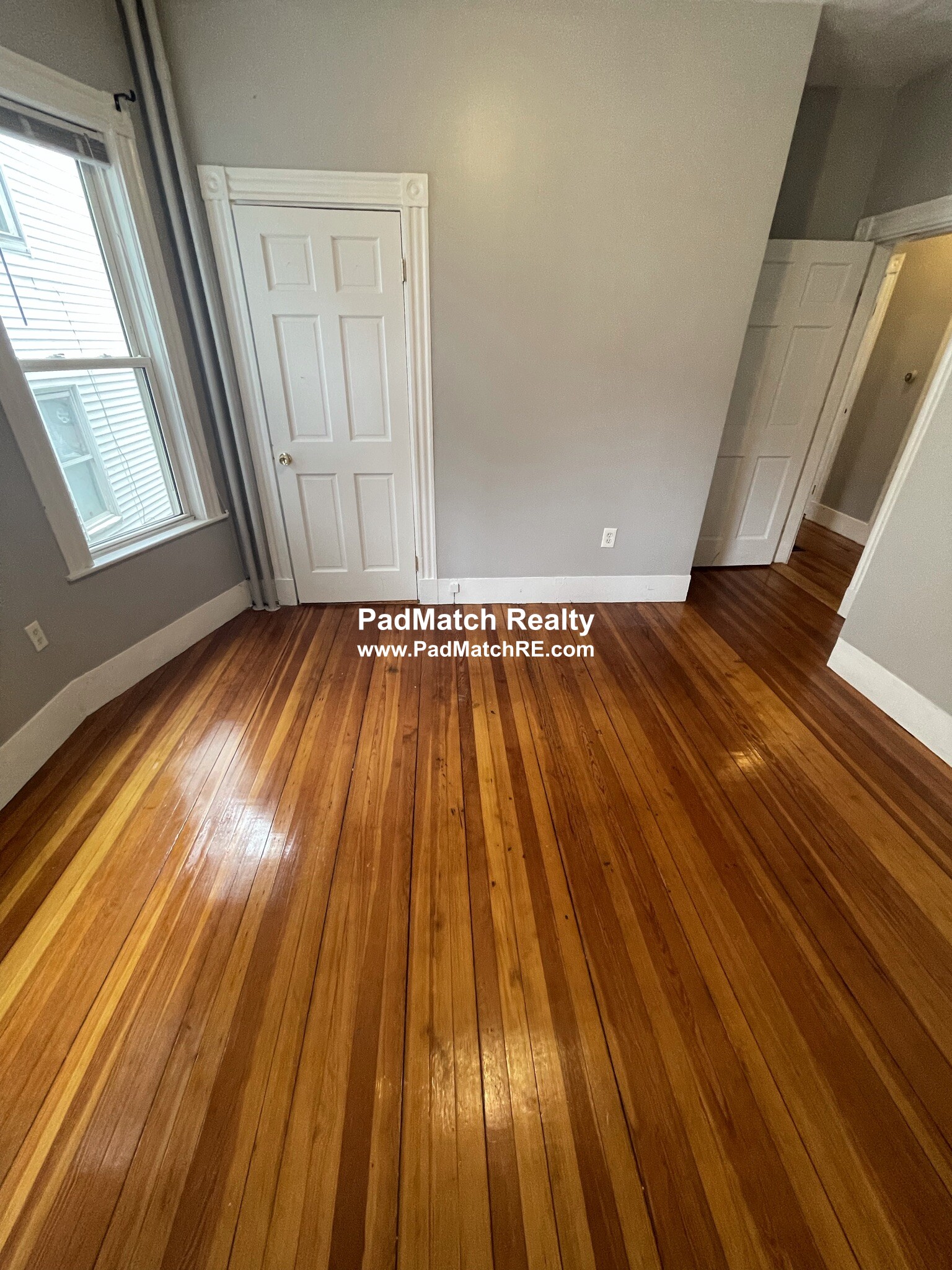 11 Sunset St, Mission Hill