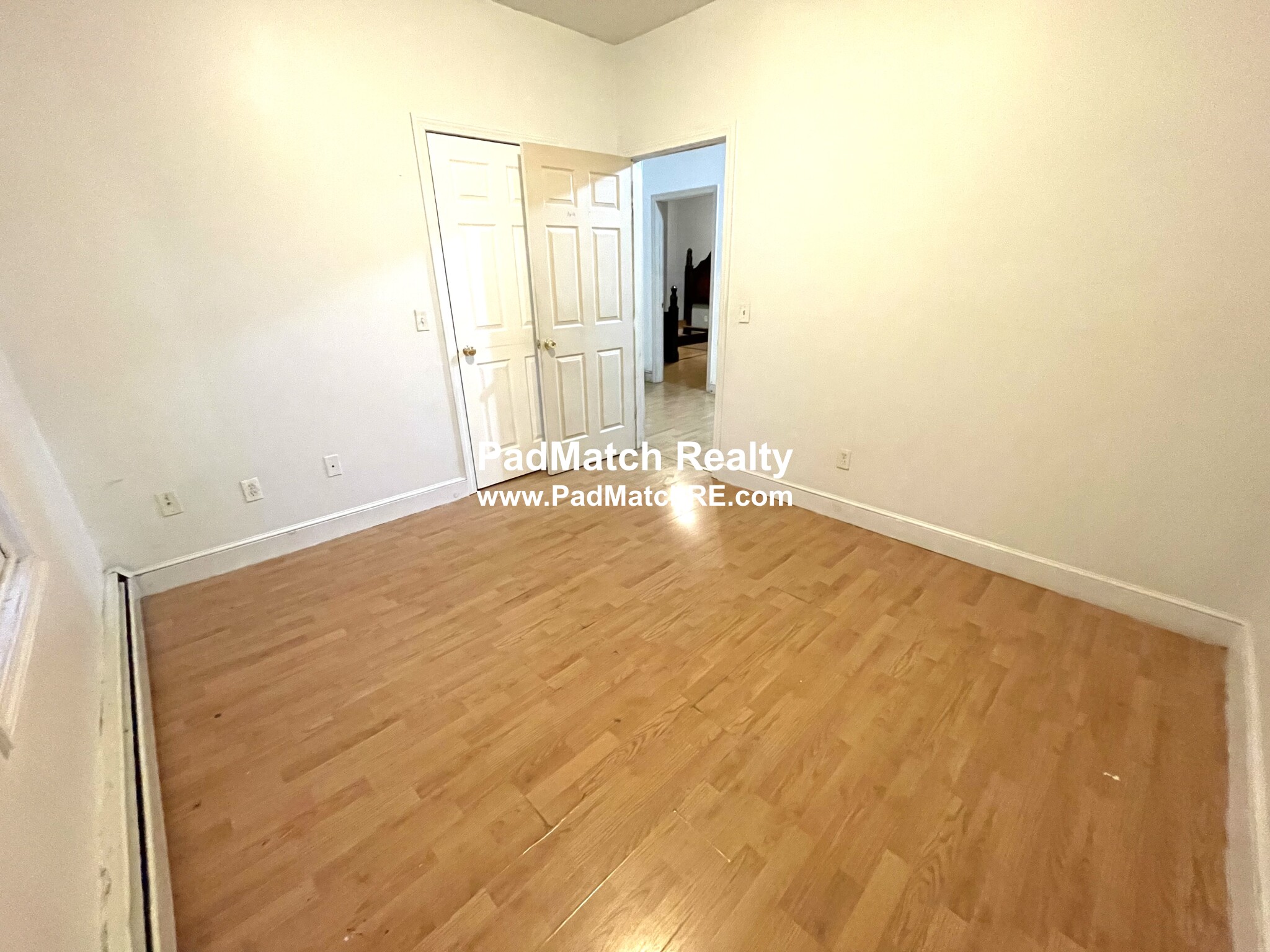 15 Oakes Ave, Southbridge