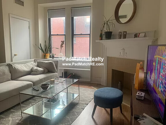 62 Boylston St, Downtown