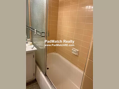 62 Boylston St, Downtown