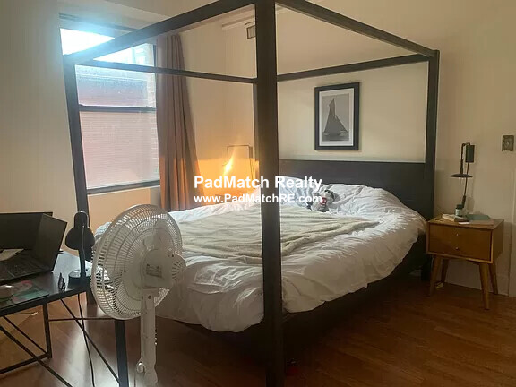 62 Boylston St, Downtown