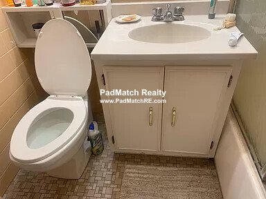 62 Boylston St, Downtown