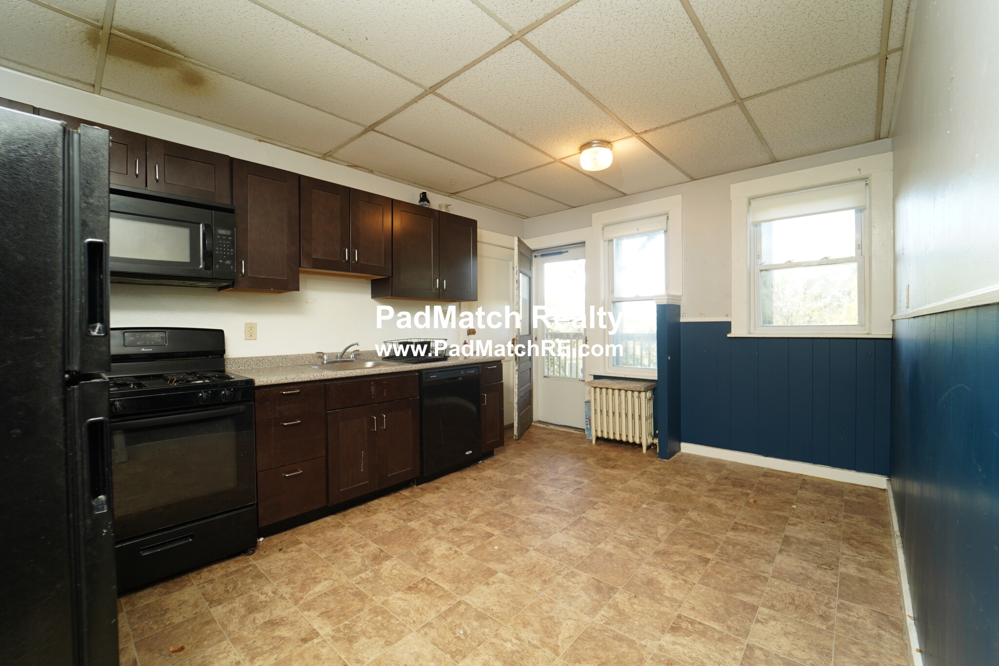 29 Lourdes Ave, Jamaica Plain