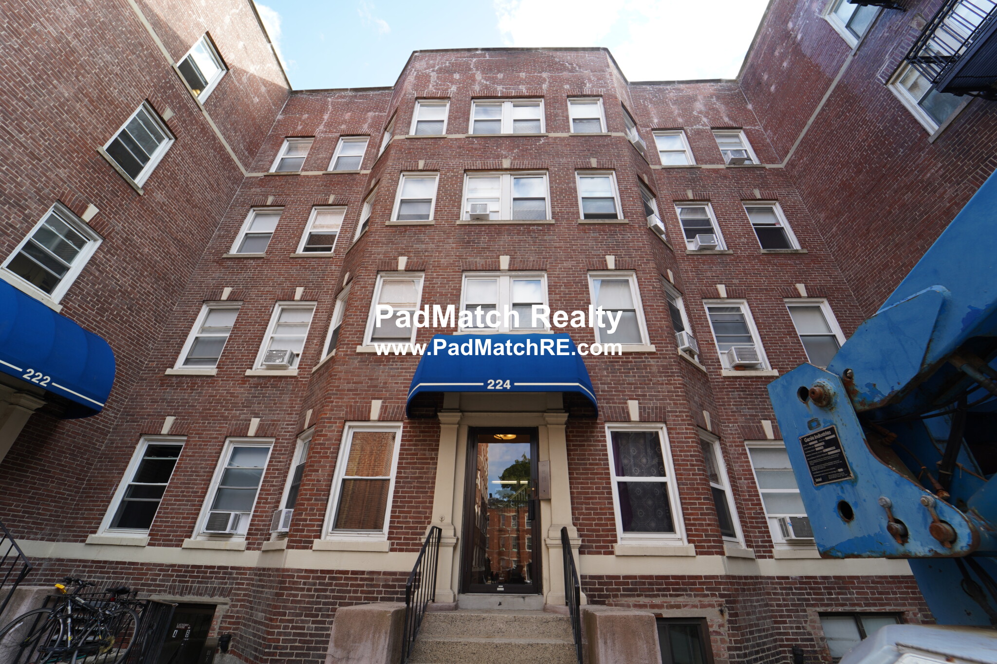 224 South St, Jamaica Plain