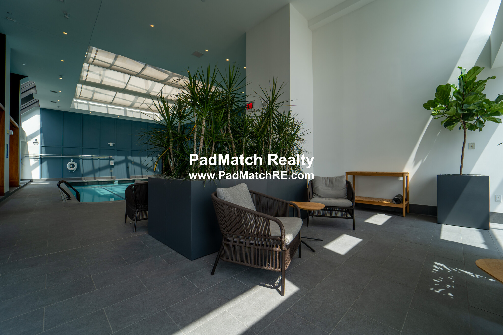 1 Devonshire Pl, Midtown