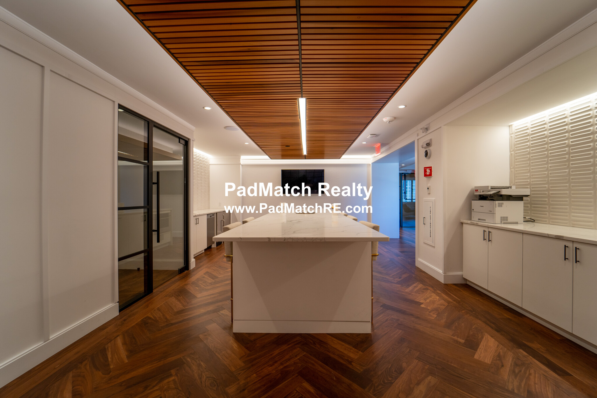 1 Devonshire Pl, Midtown