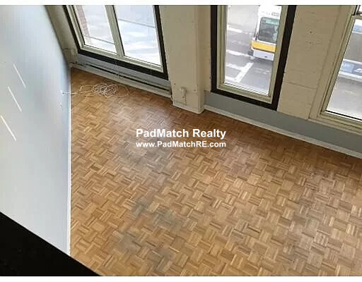 61 Brookline Ave, Fenway