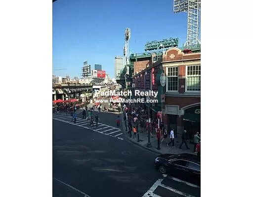 61 Brookline Ave, Fenway