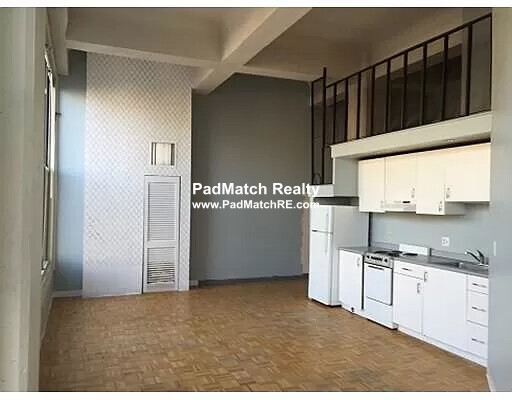 61 Brookline Ave, Fenway