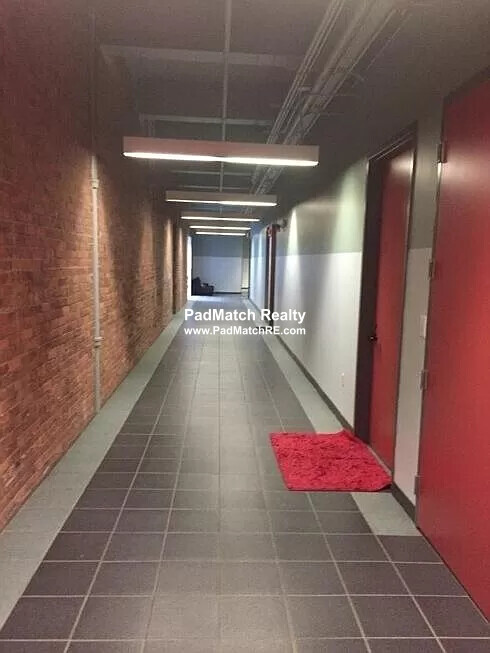 61 Brookline Ave, Fenway