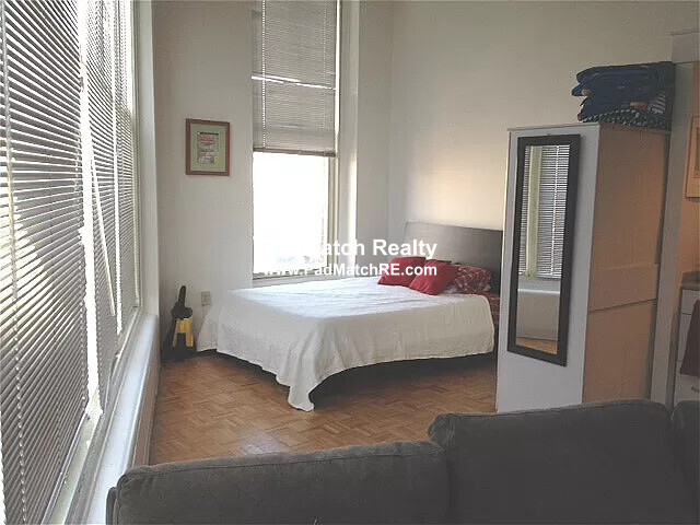 61 Brookline Ave, Fenway