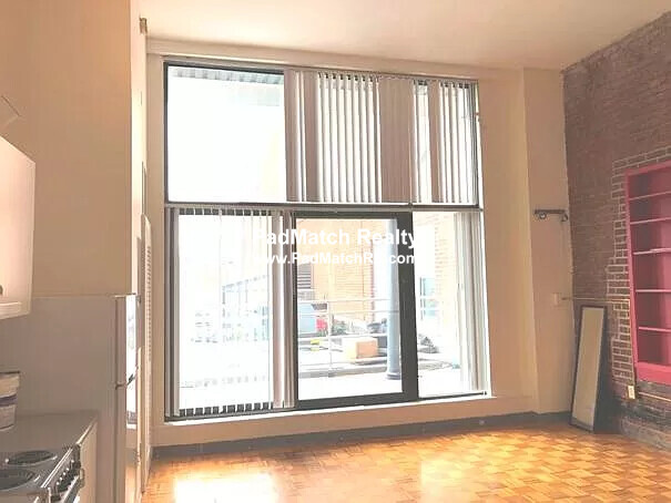 61 Brookline Ave, Fenway