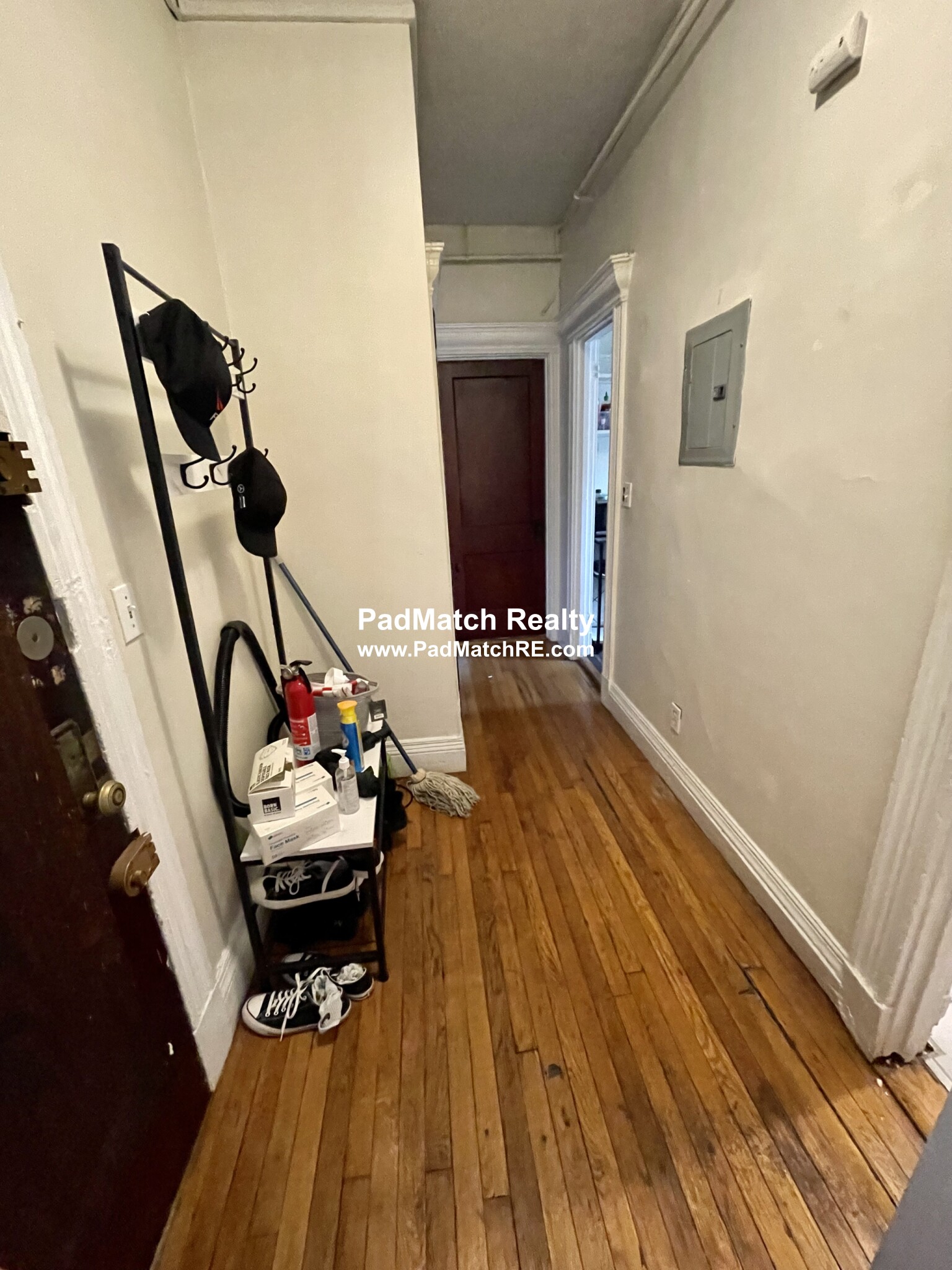 https://ygl-photos.s3.us-west-004.backblazeb2.com/8055W6286577934416.jpg