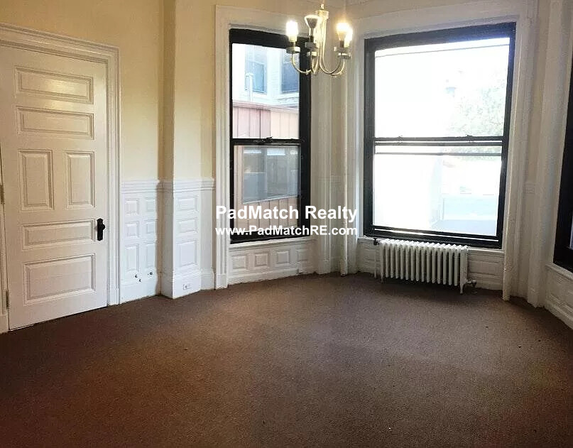 471 Commonwealth Ave, Fenway