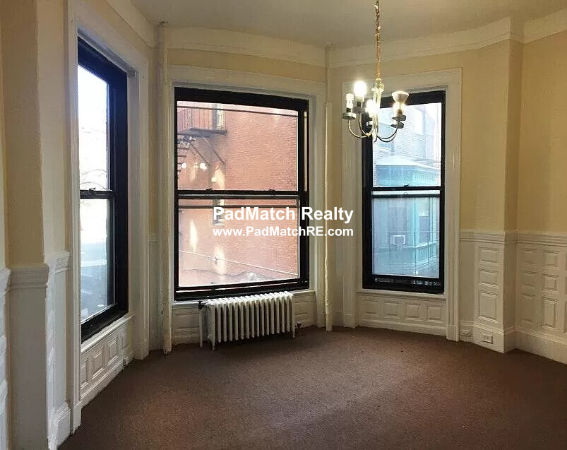 471 Commonwealth Ave, Fenway