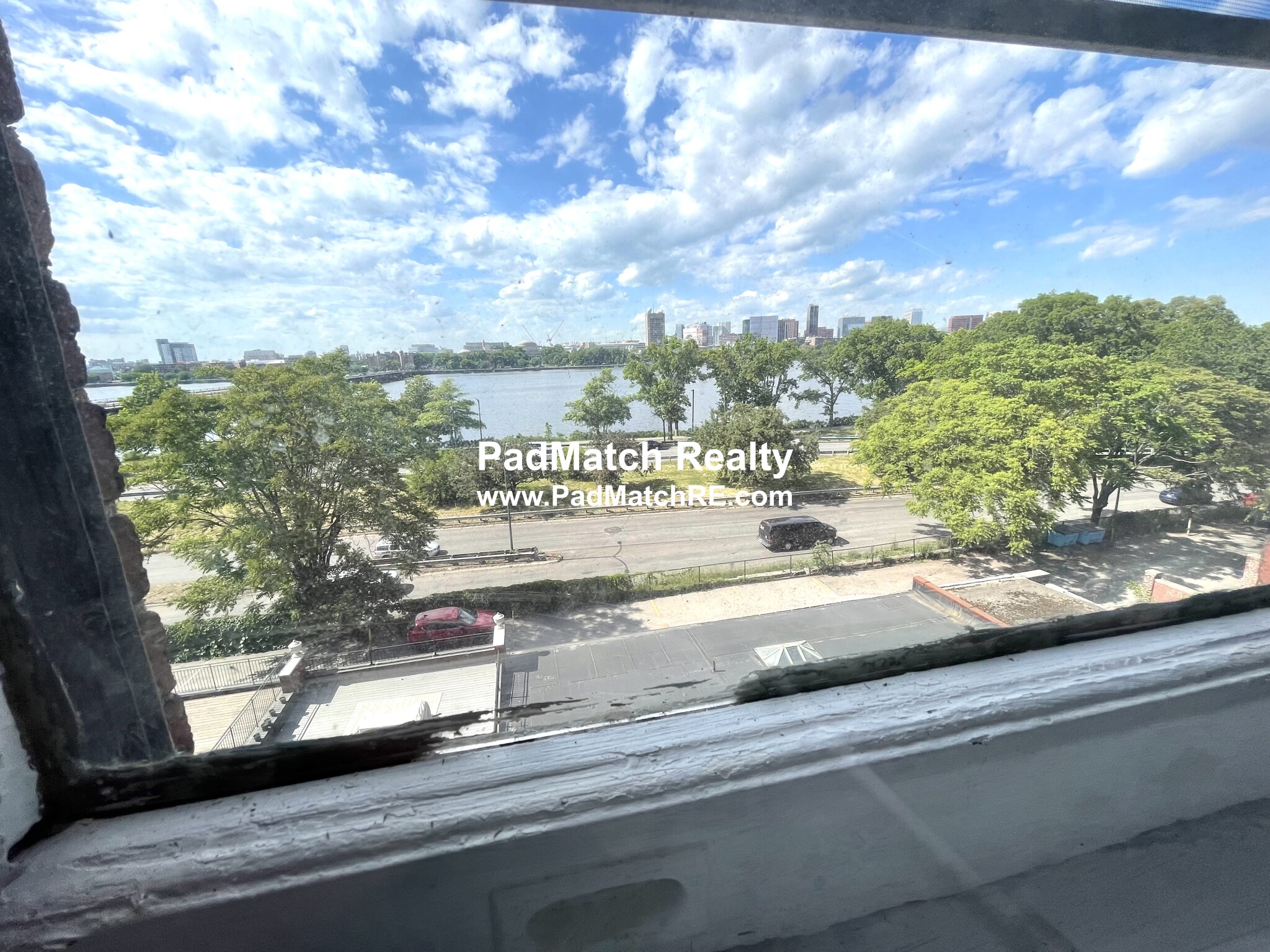 470 Beacon St, Fenway