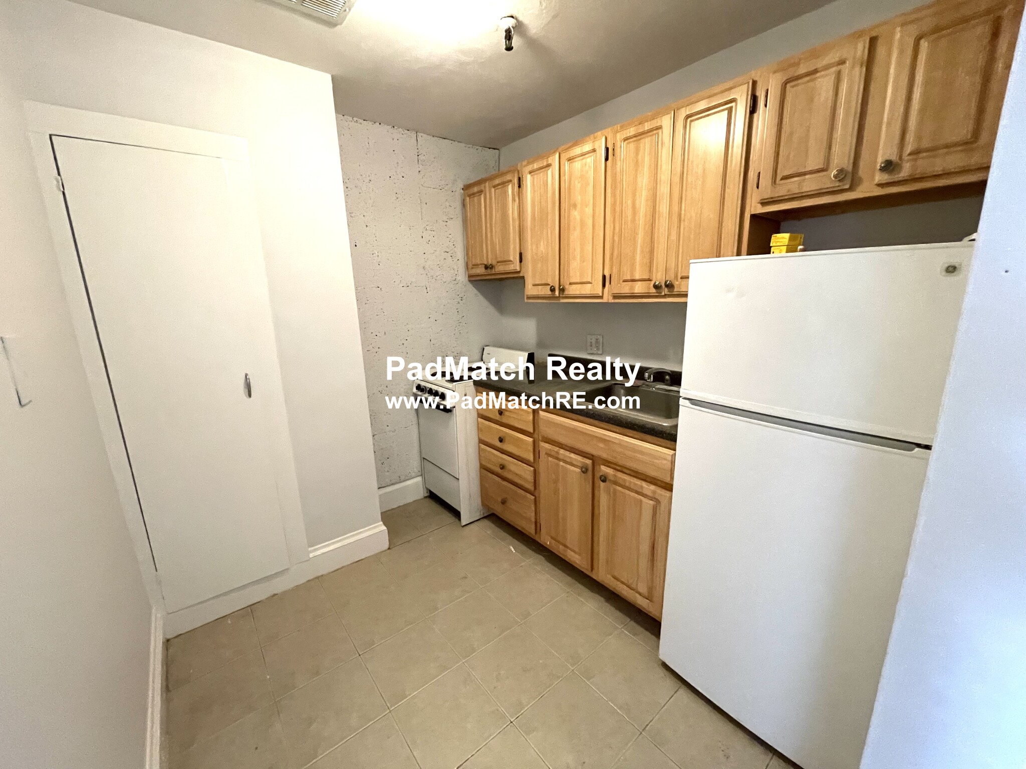 470 Beacon St, Fenway