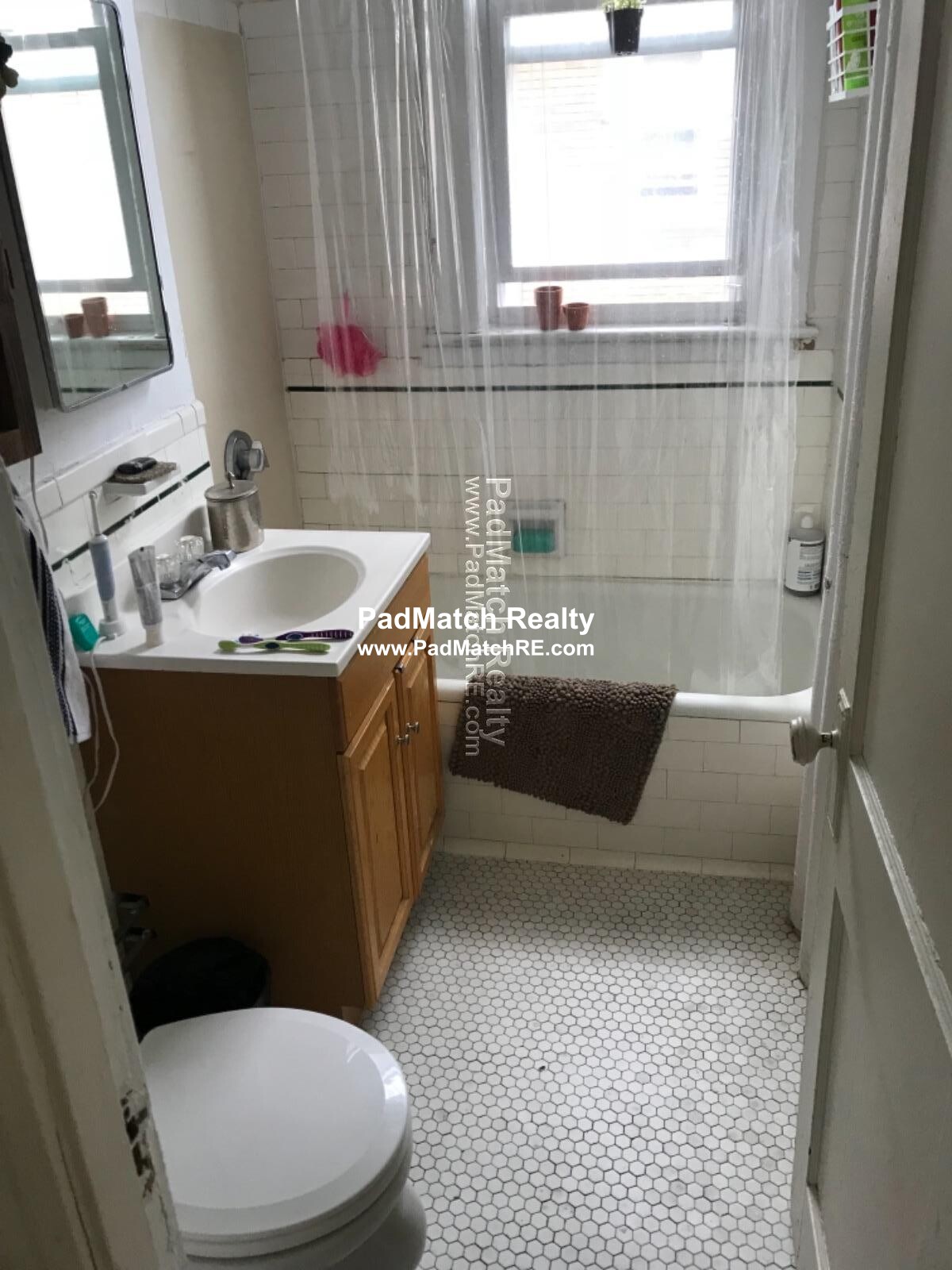 1634 Commonwealth Ave, Brighton