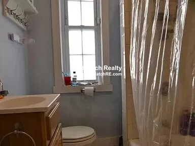 186 Naples Rd, Coolidge Corner