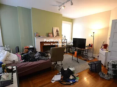 186 Naples Rd, Coolidge Corner