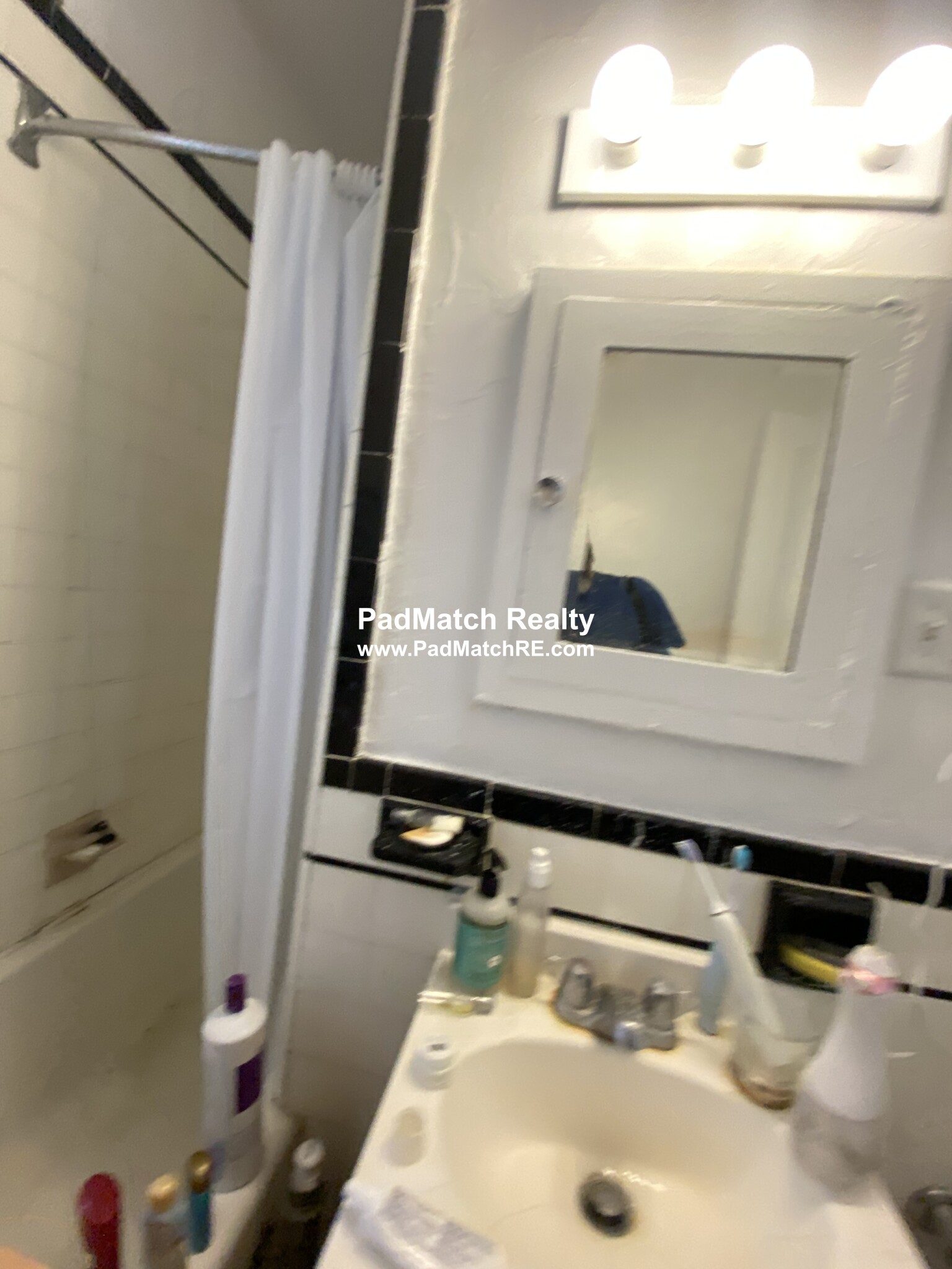 1810 Commonwealth Ave, Brighton