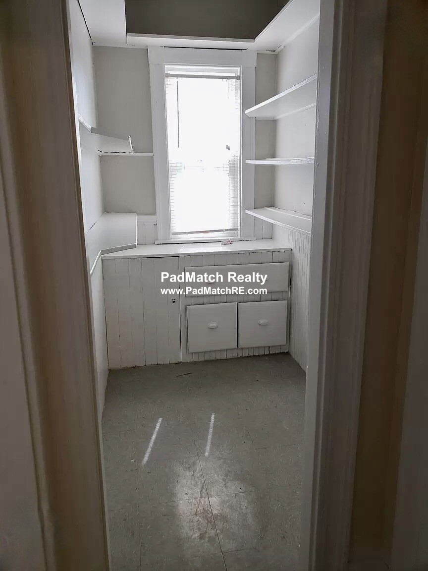 348 Faneuil St, Brighton