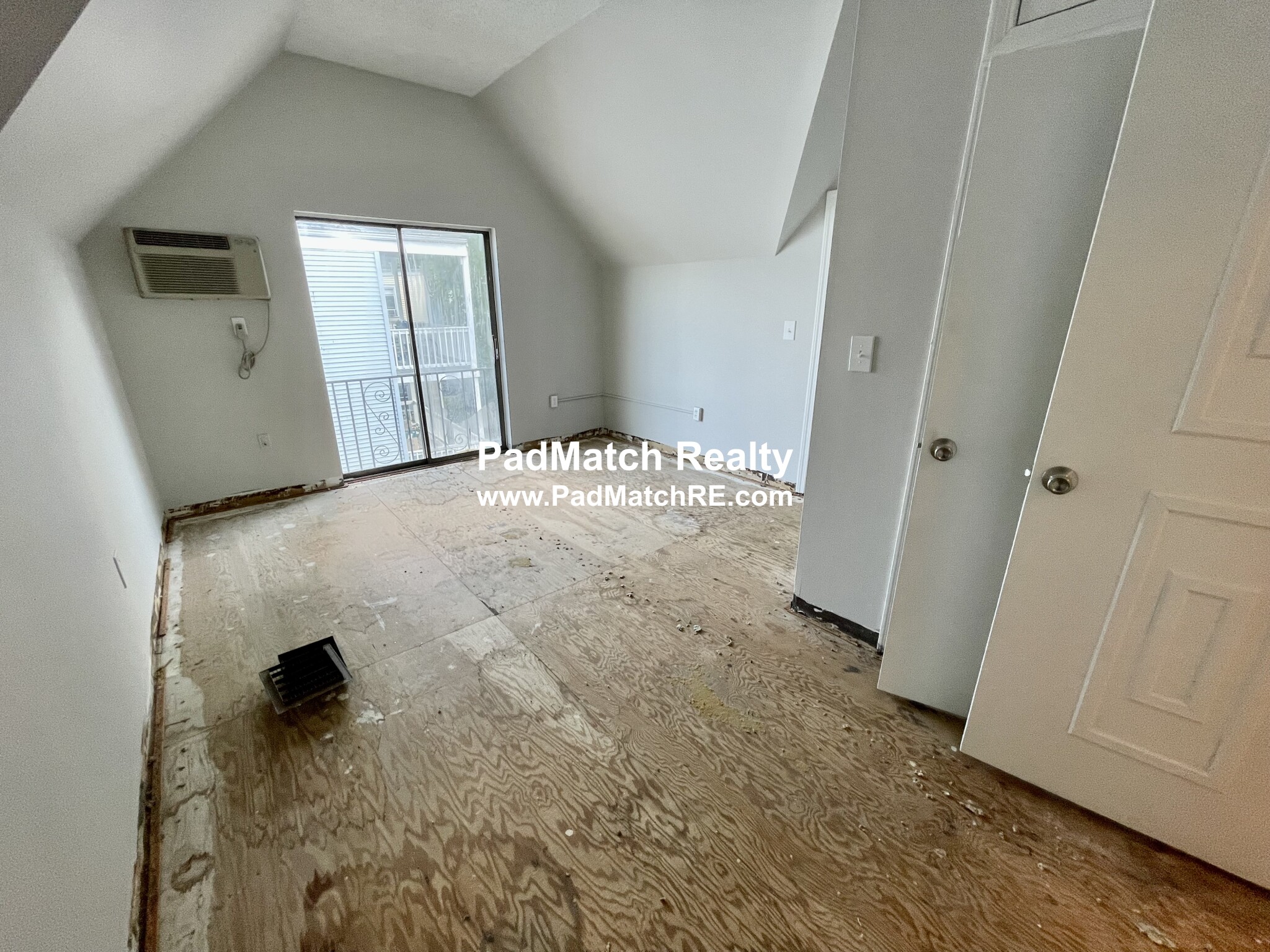 21 Linden St, Allston