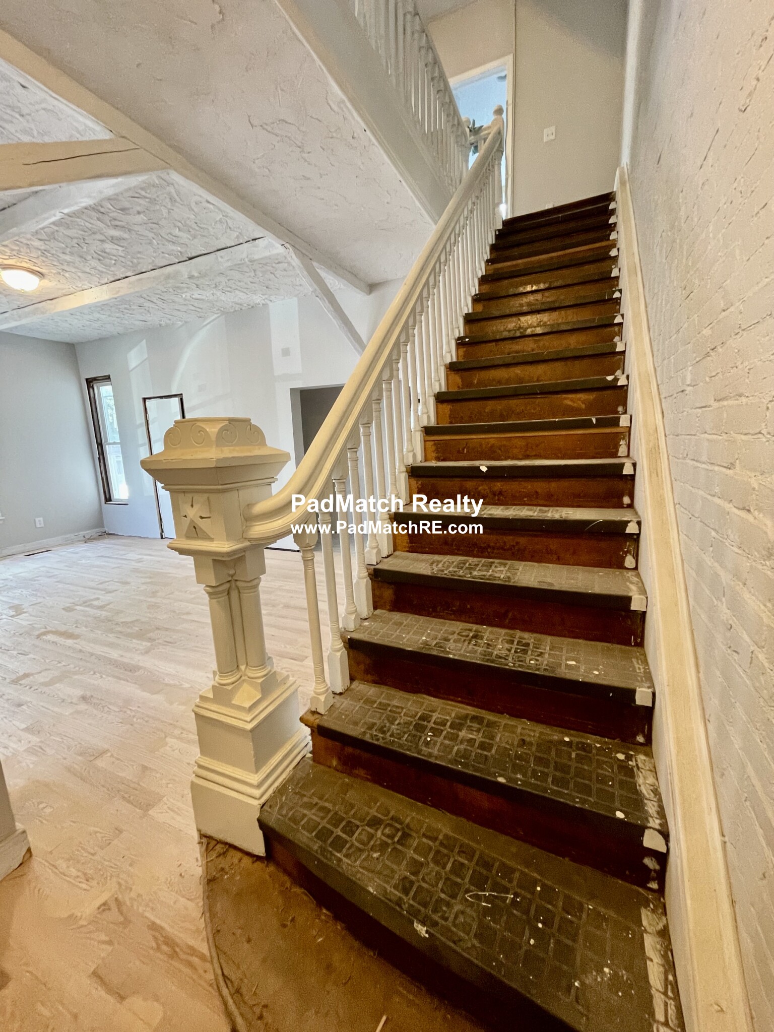 21 Linden St, Allston