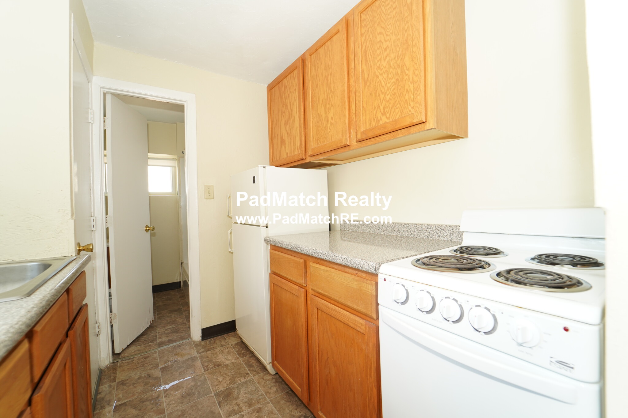 231 Harrison Ave, Chinatown