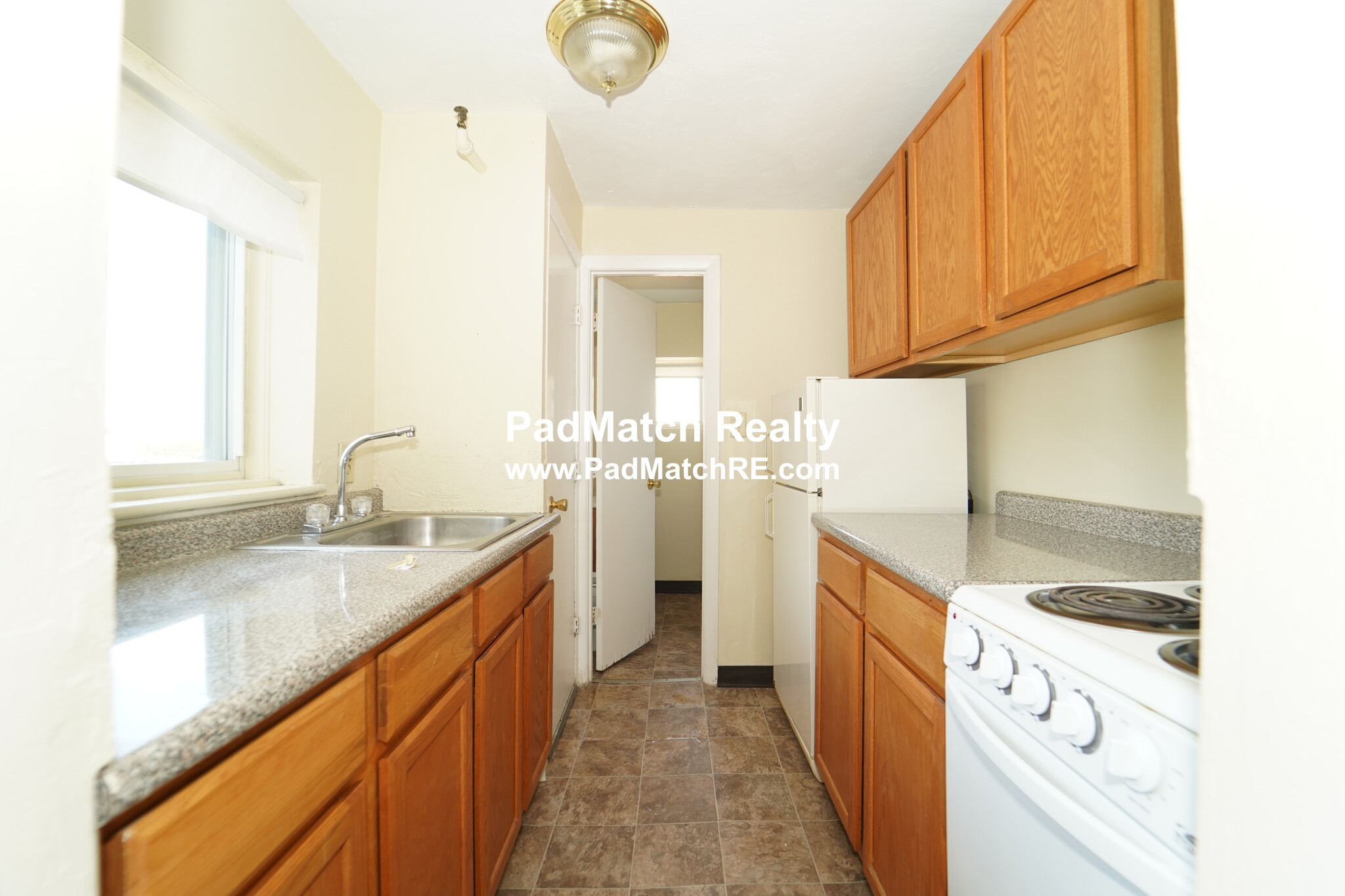 231 Harrison Ave, Chinatown