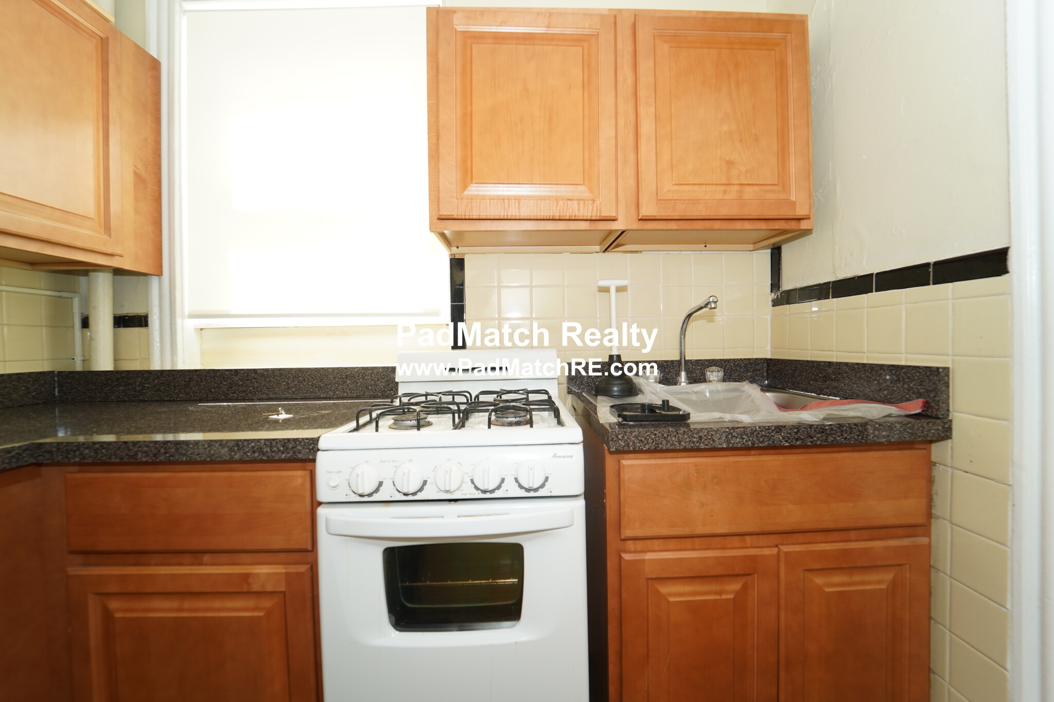 368 Riverway, Mission Hill