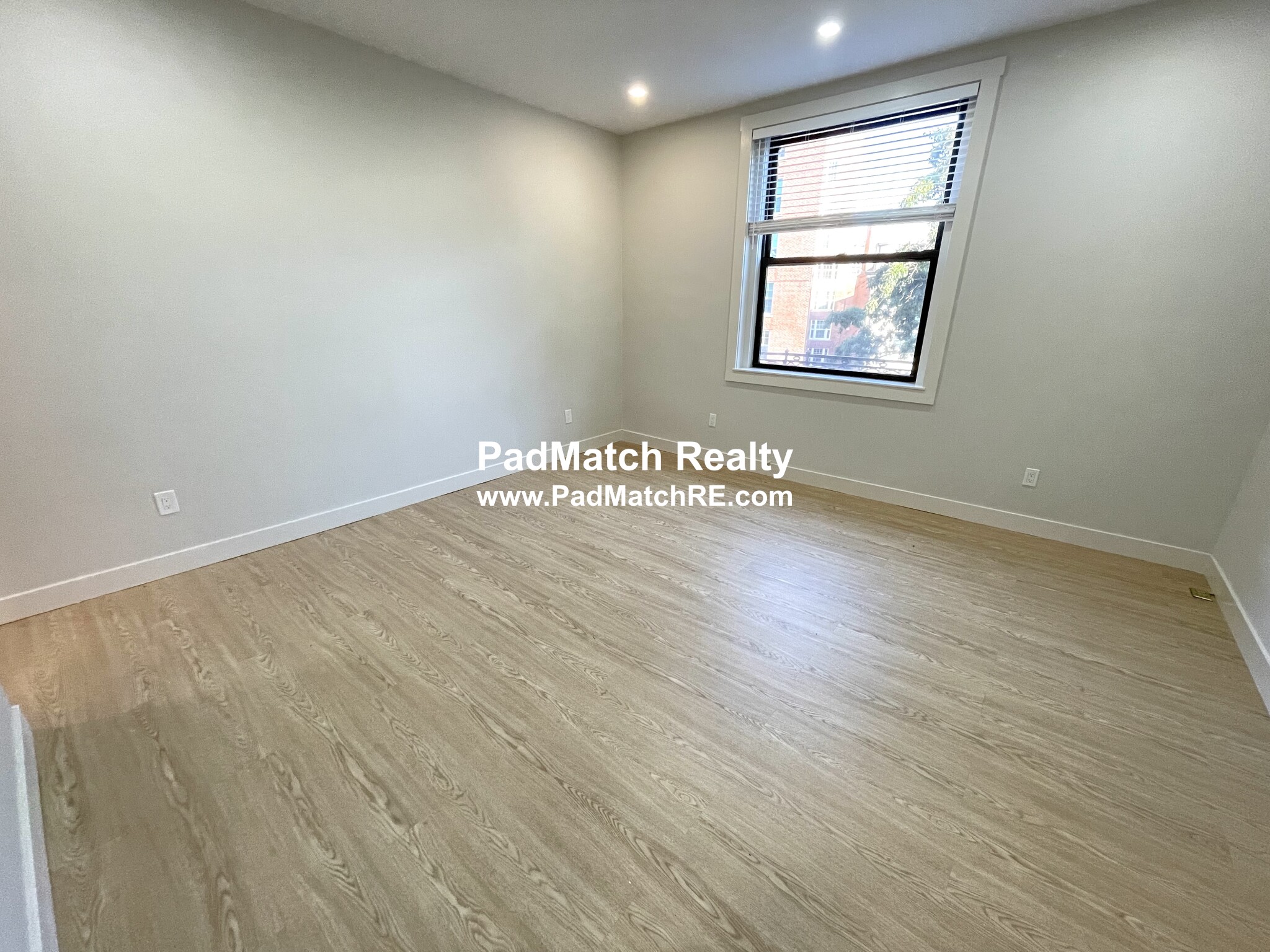 47 Bay State Rd, Fenway