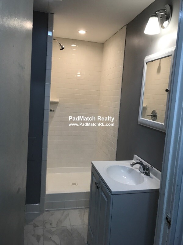 14 Lyons Ct, Watertown