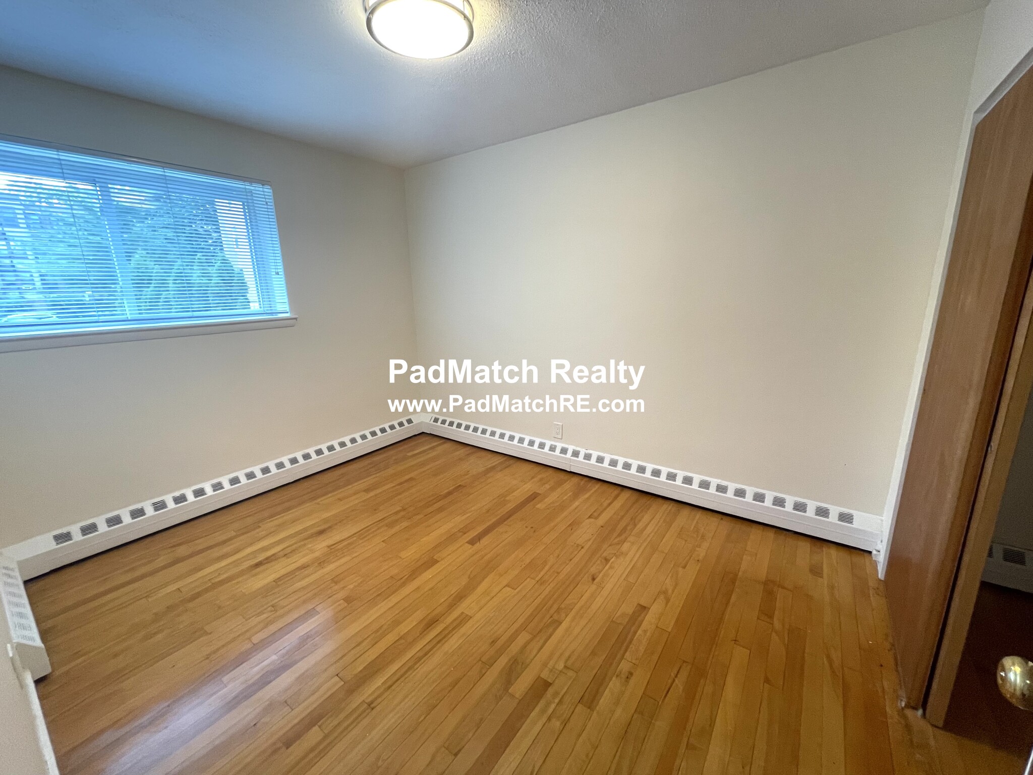 53 Parkman St, Longwood