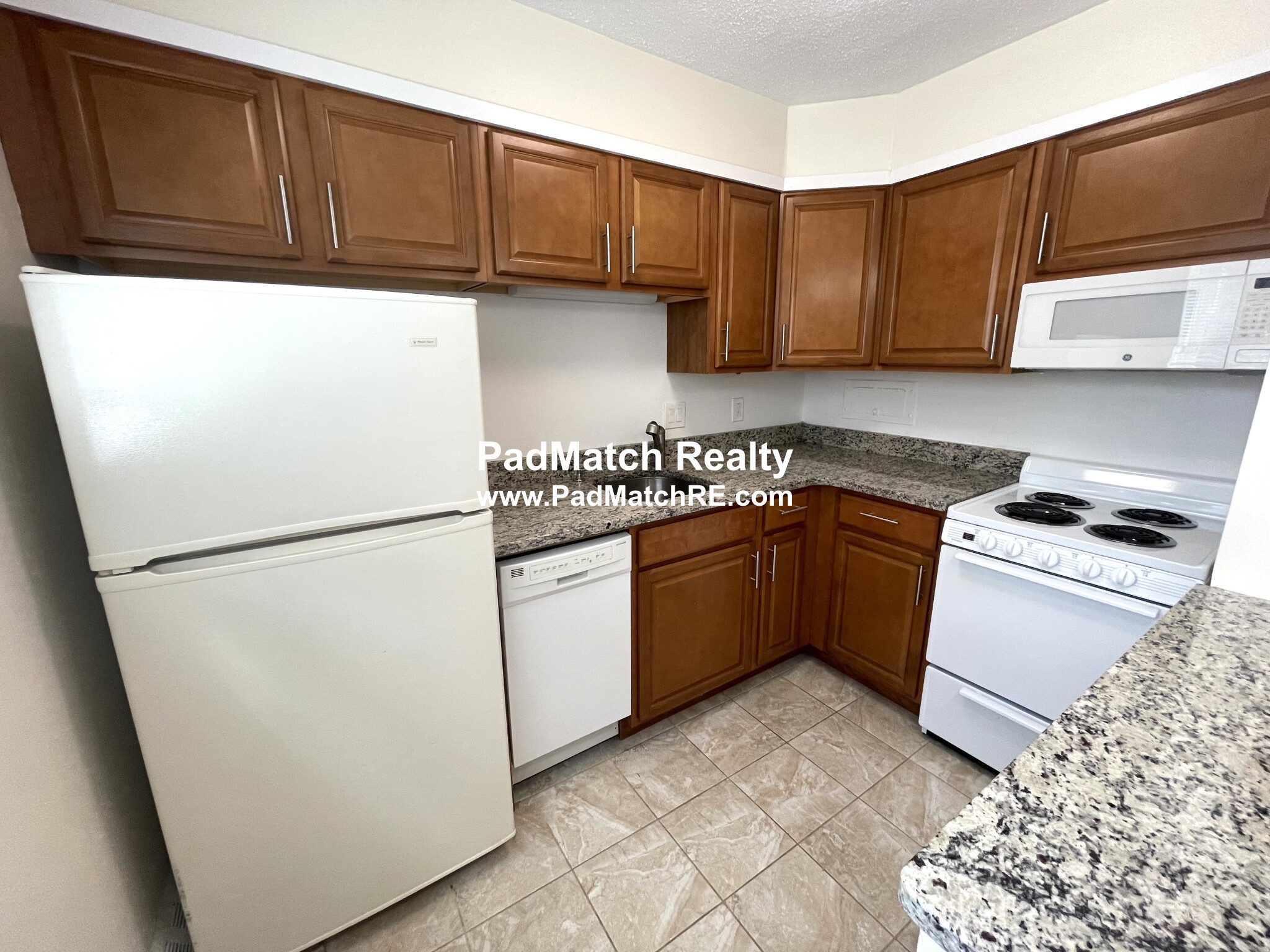 53 Parkman St, Longwood