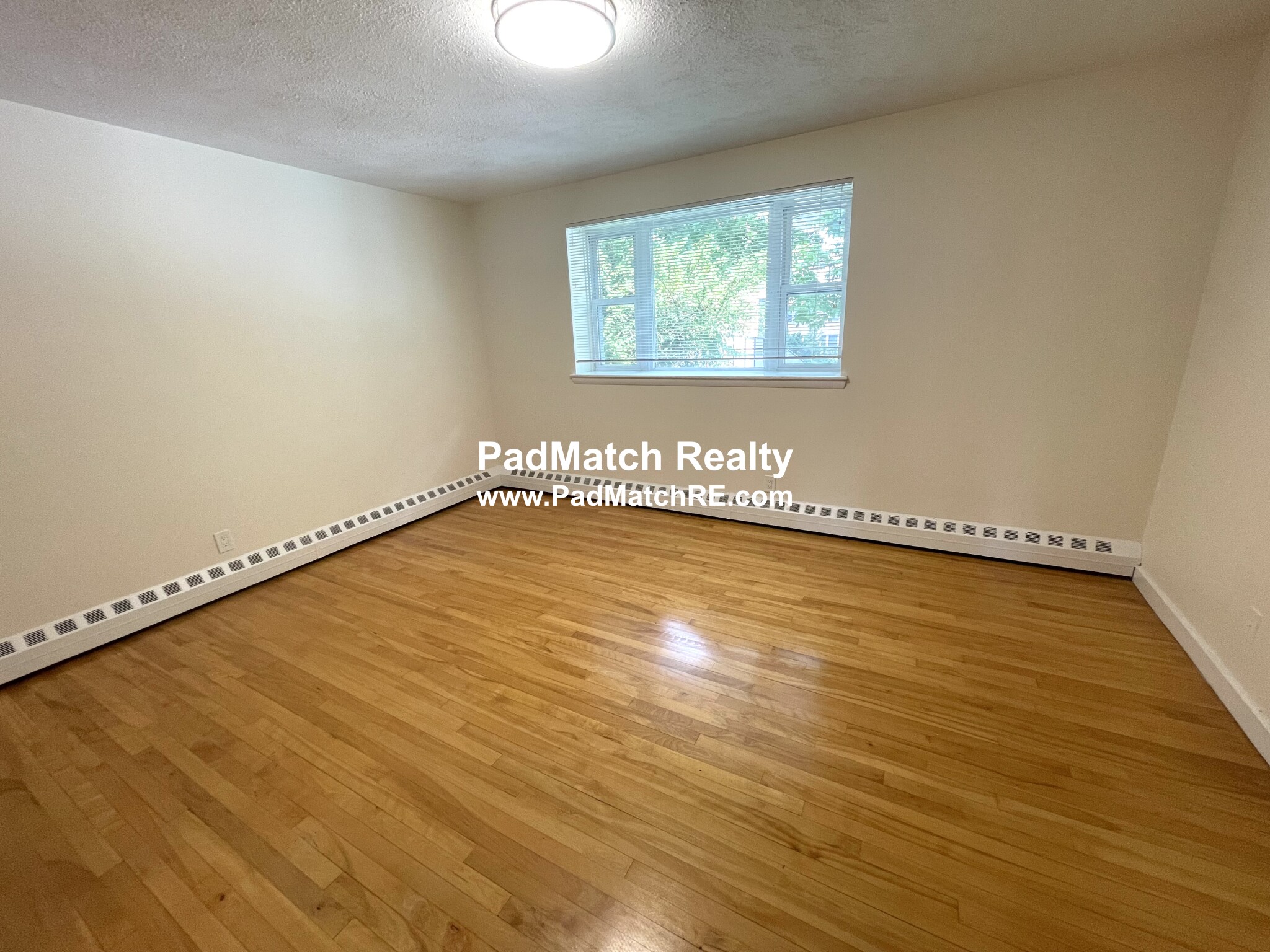 53 Parkman St, Longwood