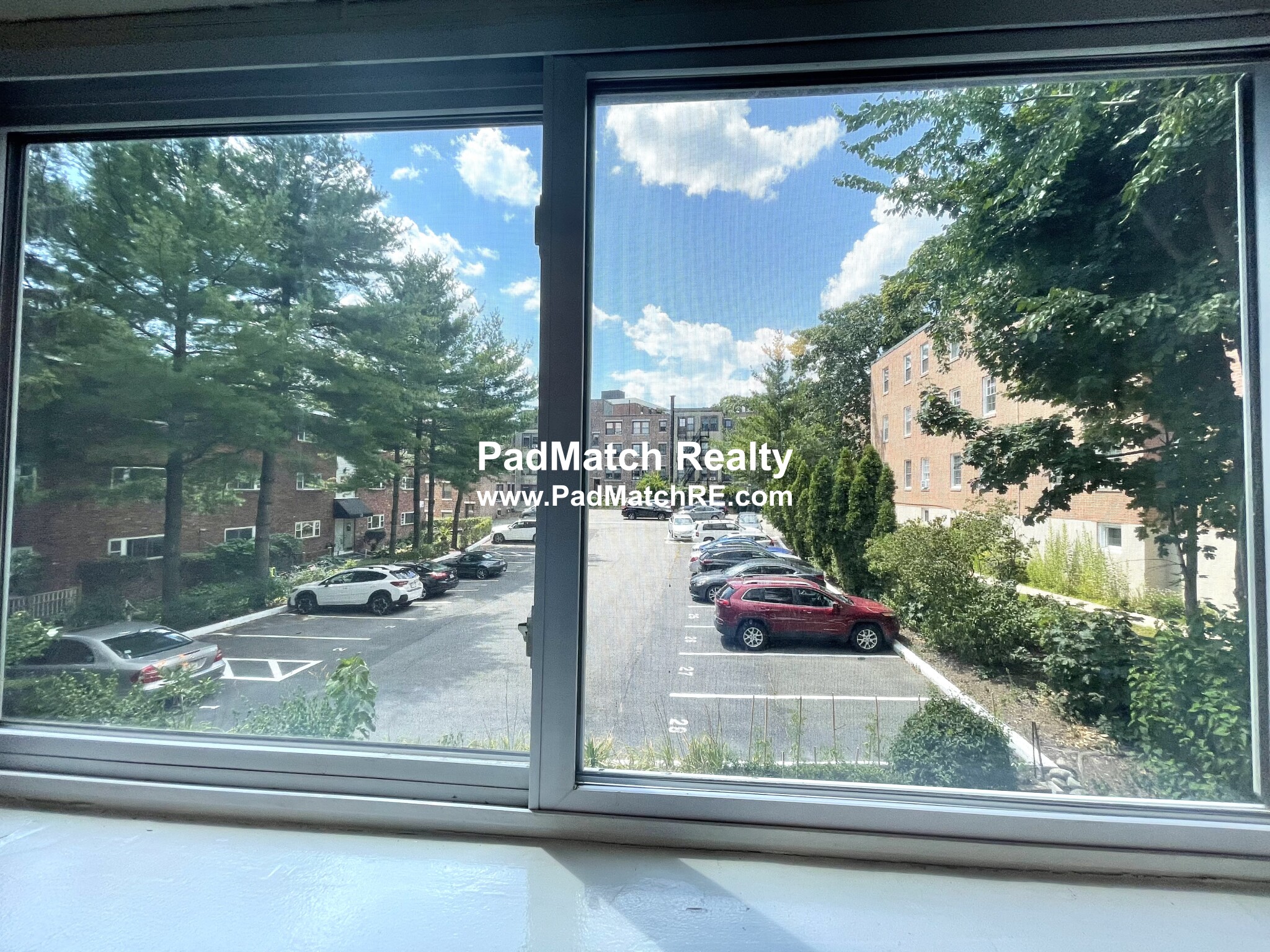 53 Parkman St, Longwood