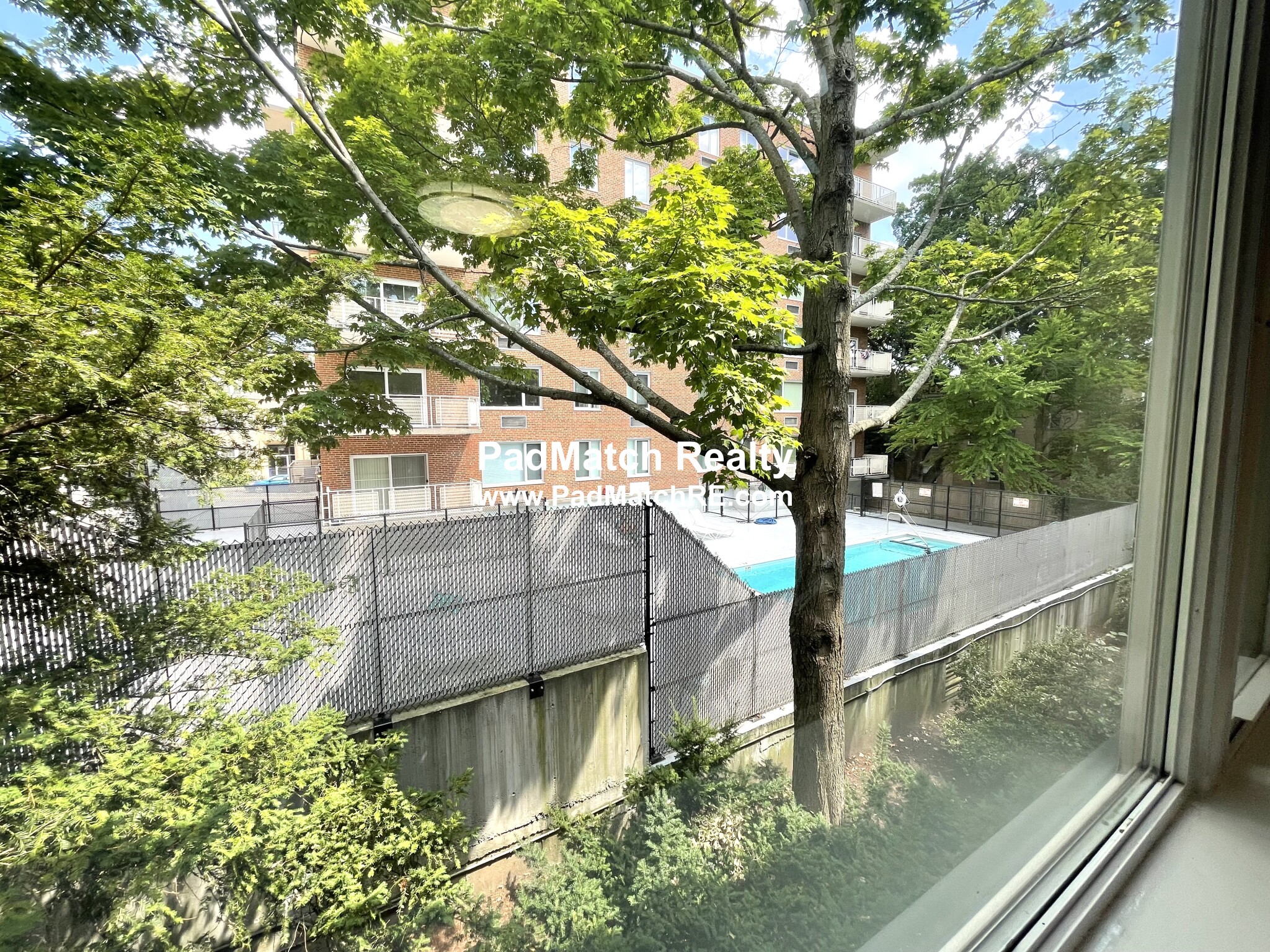 53 Parkman St, Longwood