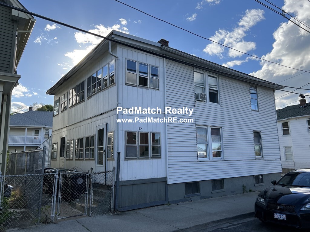65 Crystal St, Southbridge