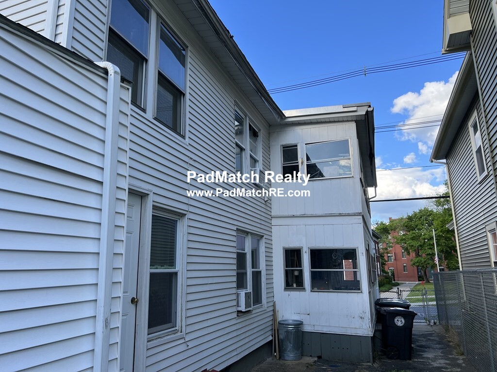 65 Crystal St, Southbridge