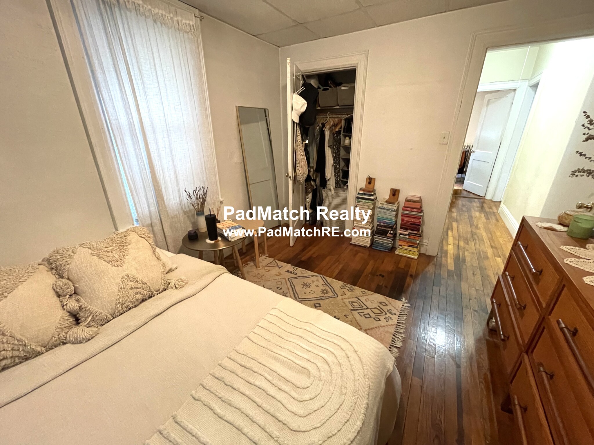 33 Lourdes Ave, Jamaica Plain