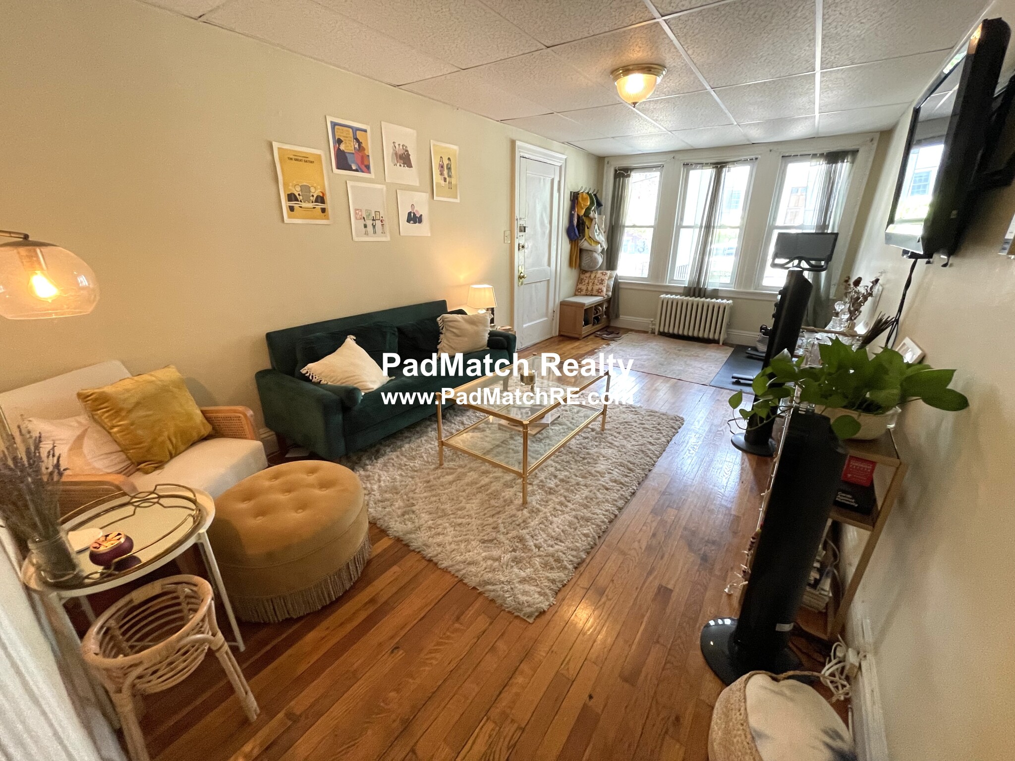 33 Lourdes Ave, Jamaica Plain