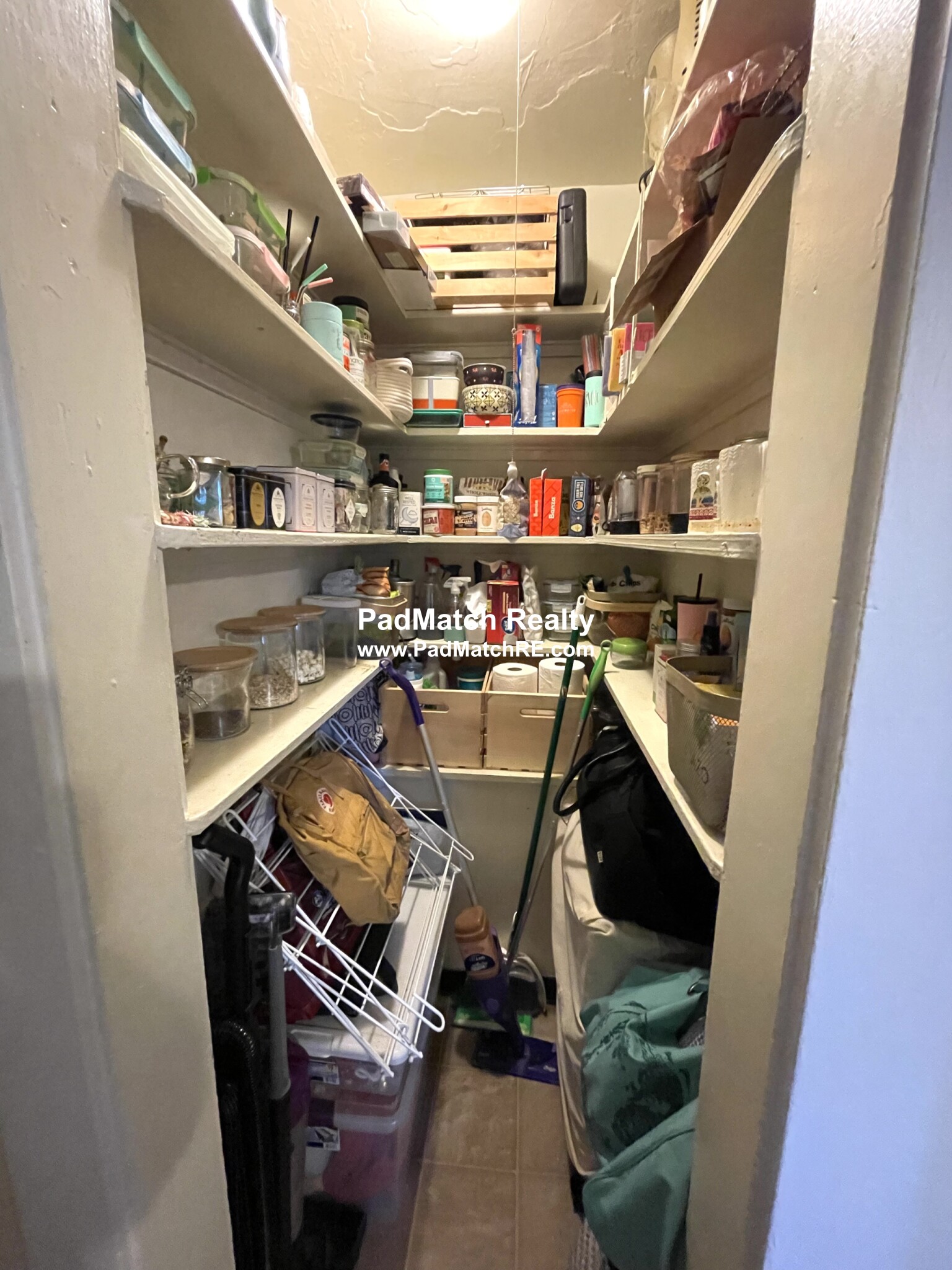 33 Lourdes Ave, Jamaica Plain