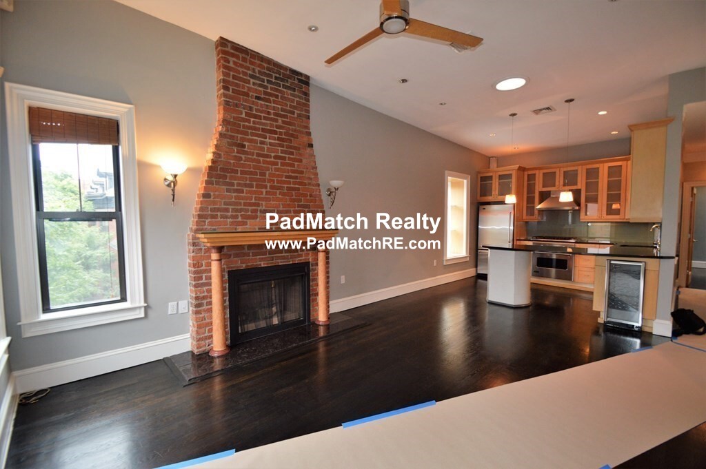 13 Worcester Sq, South End