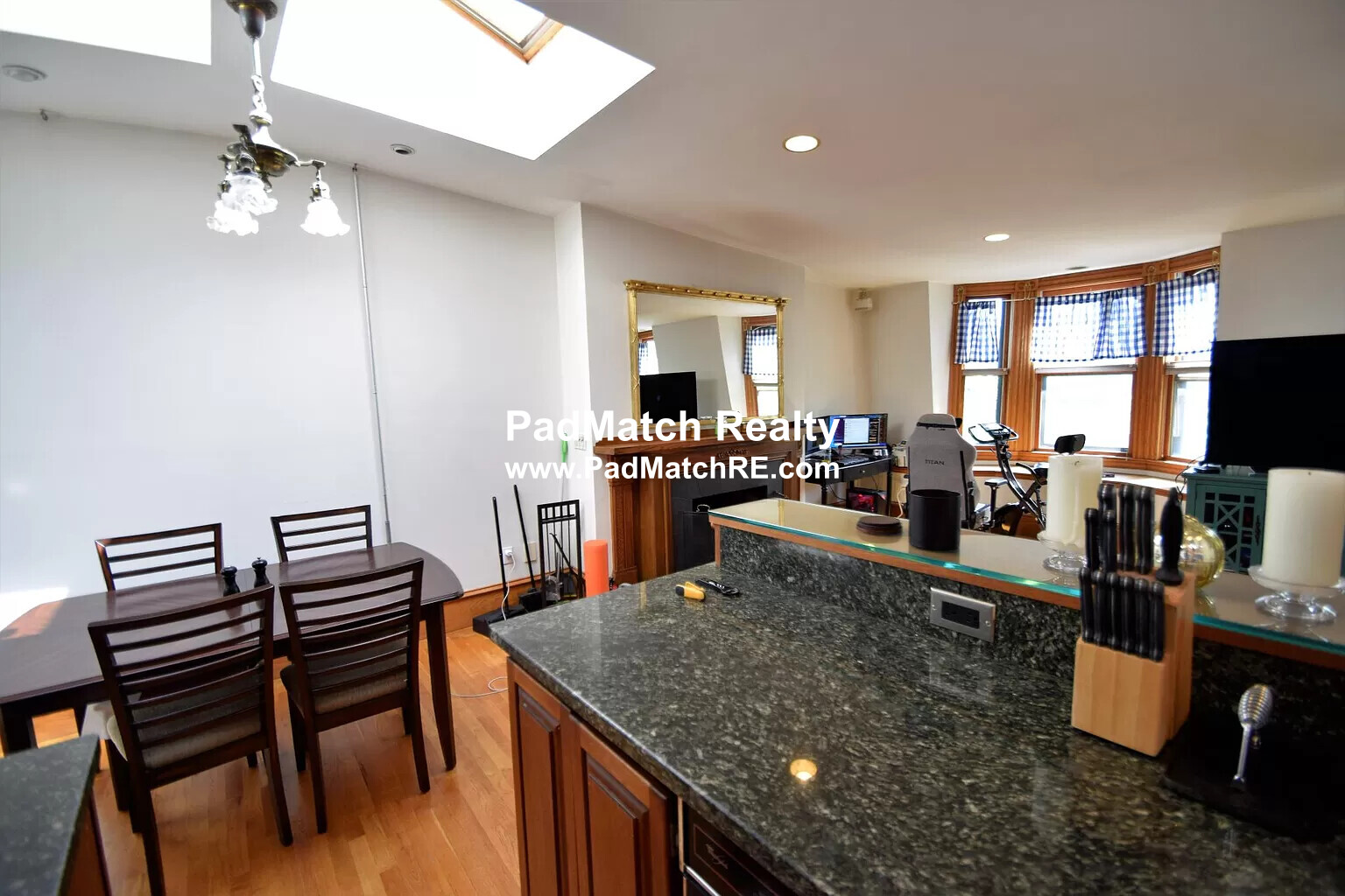 17 Holyoke St, South End