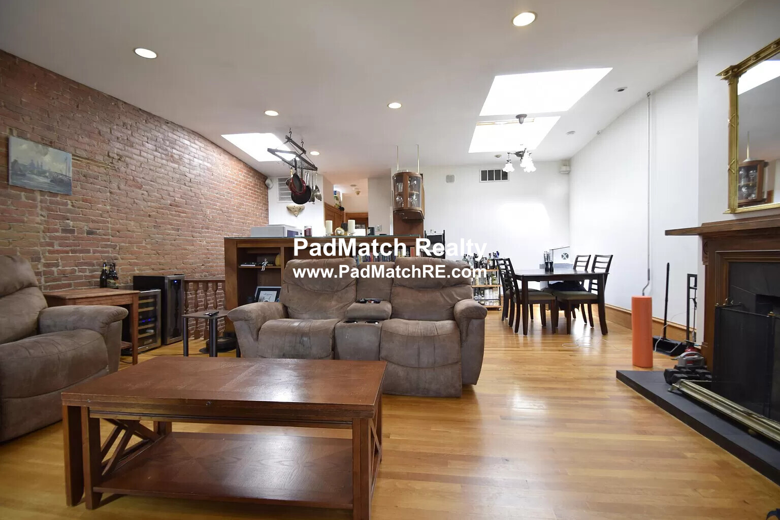 17 Holyoke St, South End